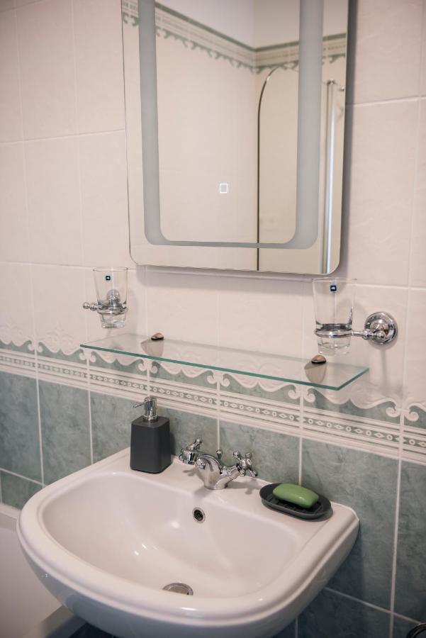 Anavrin Apartman Free Parking Apartment Печ Екстериор снимка