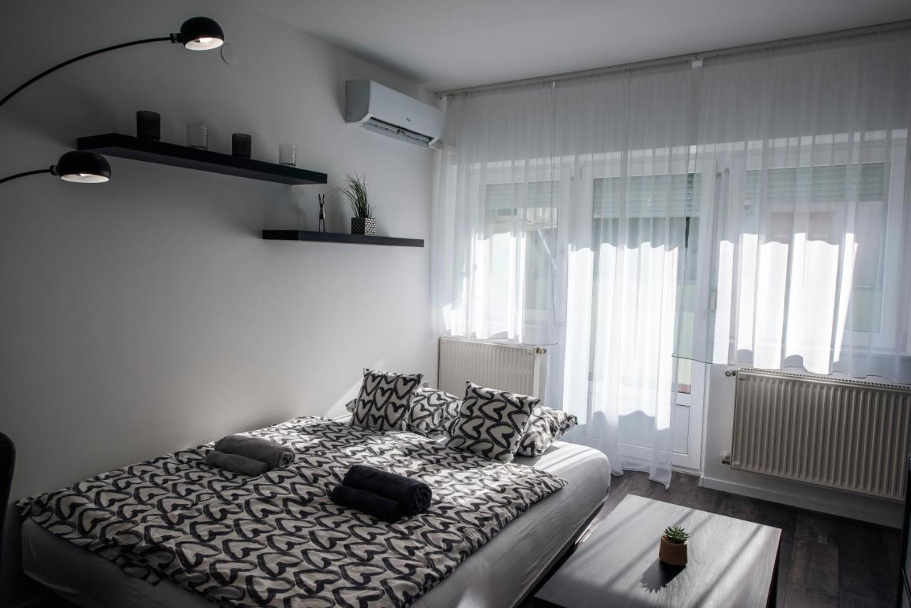 Anavrin Apartman Free Parking Apartment Печ Екстериор снимка