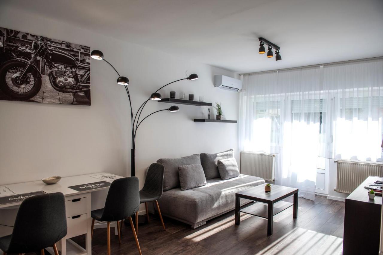 Anavrin Apartman Free Parking Apartment Печ Екстериор снимка